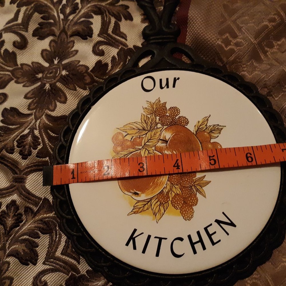 Very Good Condition (OUR KITCHEN) decor - Picture 6 of 6